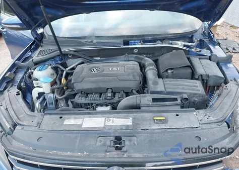 2017 Volkswagen Passat 1.8T R-Line из США, поврежденный, VIN 1VWDT7A37HC037399